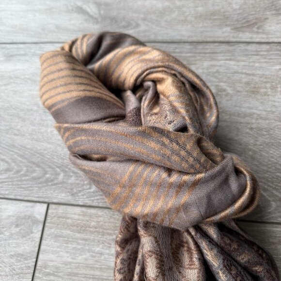 Pashmina Champagne Paisley Print Boho Scarf Shawl - Picture 4 of 8